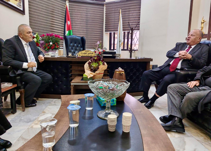نقيب الفنانين الأردنيين يستقبل مدير مهرجان جرش ويبحثان تعزيز التعاون الثقافي